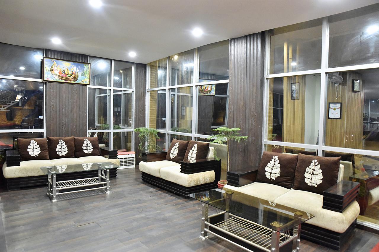 Vakratunda Hotel Dharamshala Exterior photo