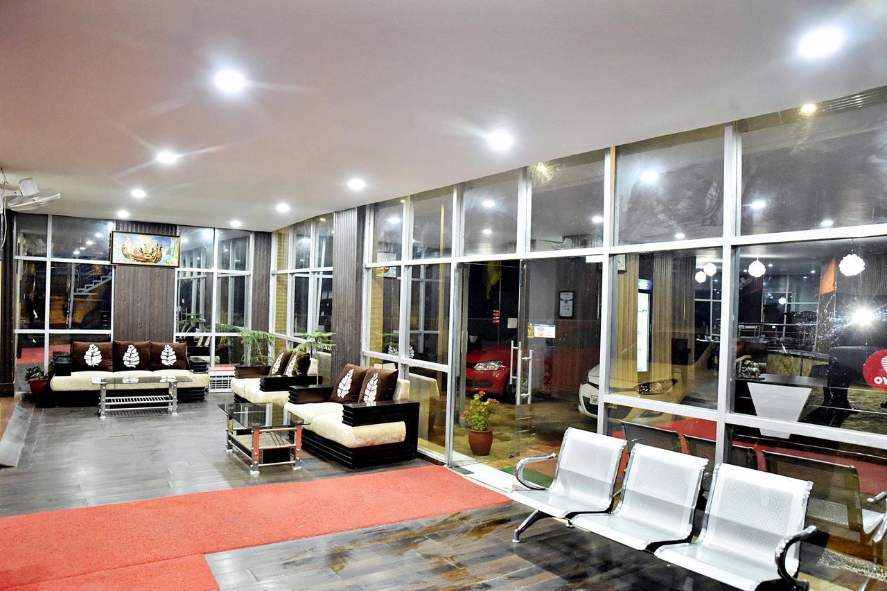 Vakratunda Hotel Dharamshala Exterior photo